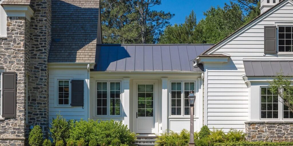 metal-vs-shingle-roofing